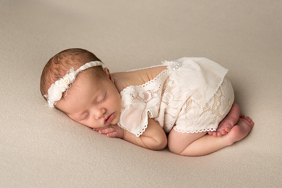 newborn photos near me